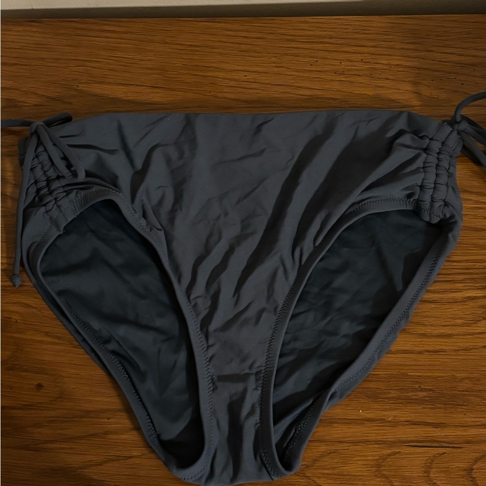Women’s Calia Charcoal Gray Bikini Bottom. Ruching detail. Size XS. EUC